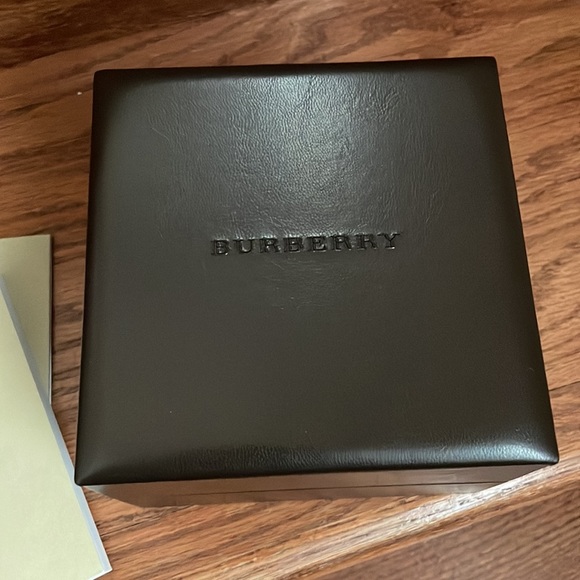 Burberry Watch Luxury Classic Adjustable Dialup Quartz Holt Renfrew - Picture 5 of 13